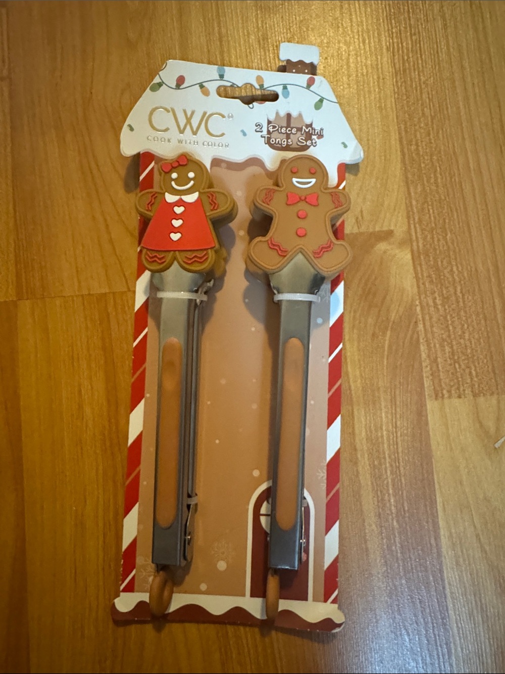 CWC Cook With Color brand gingerbread couple  tongs are a‎ 2-piece mini set new